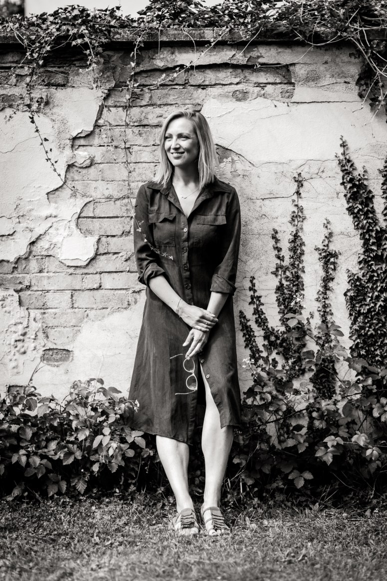 004-PLEASECREDITWHEREPOSSIBLE-eddie-judd-photography-emily-hodge-headshots-WEBfiles